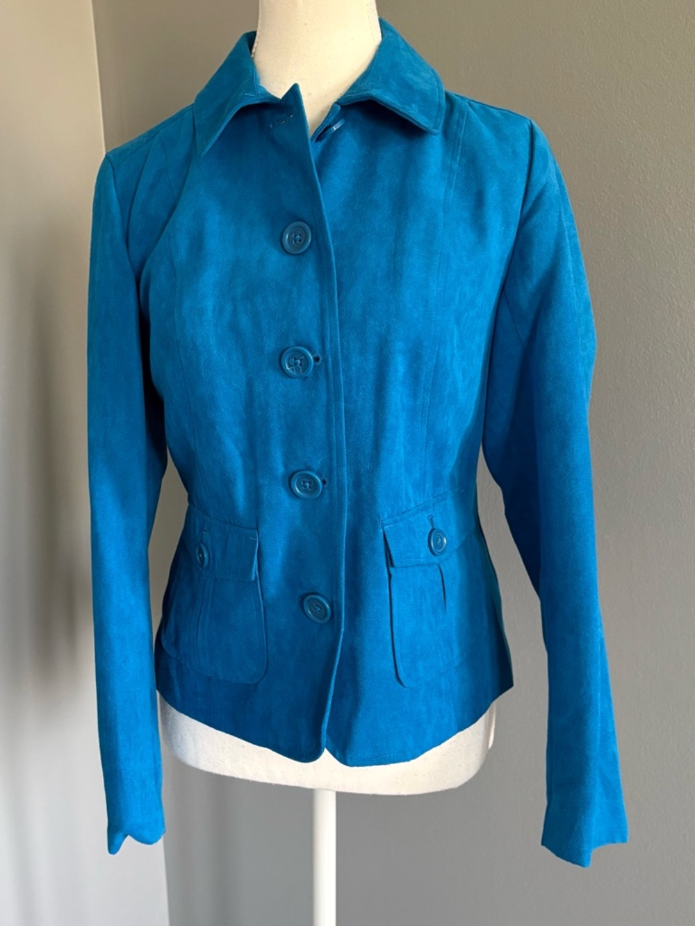 Studio Works Ladies Faux Suede Lined Blazer - Peacock Blue- Size 4P. NWT